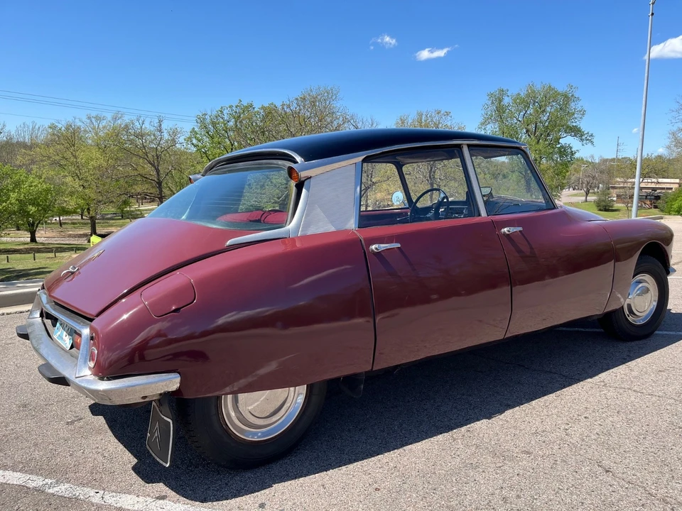 1967 Citroen DS19 - Image 14 of 21