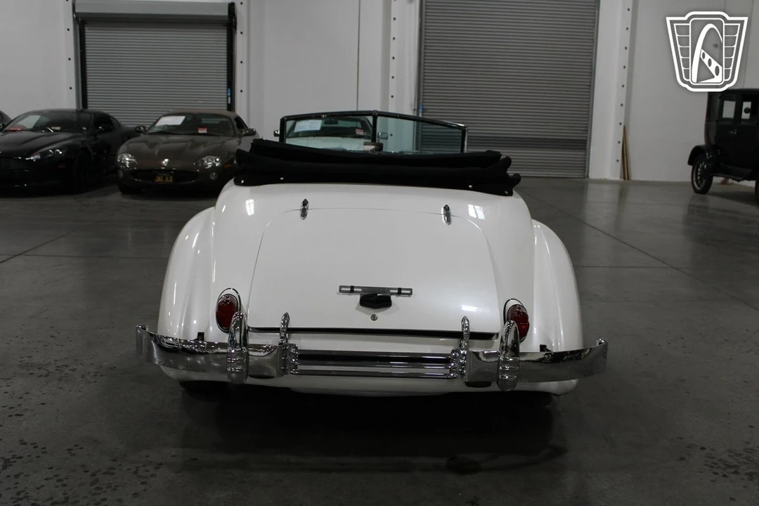 1967 Cord - Image 19 of 21