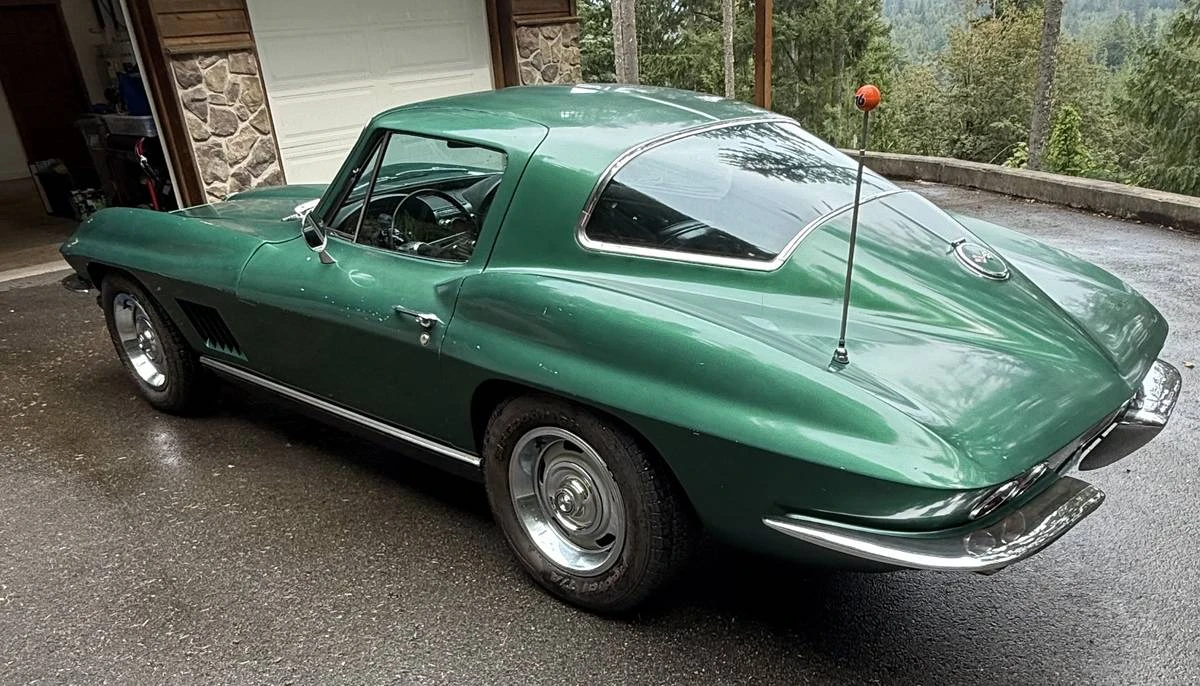 1967 Chevrolet Corvette C2 - Image 10 of 12