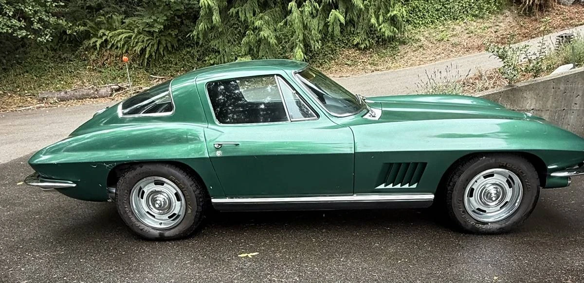 1967 Chevrolet Corvette C2 - Image 11 of 12