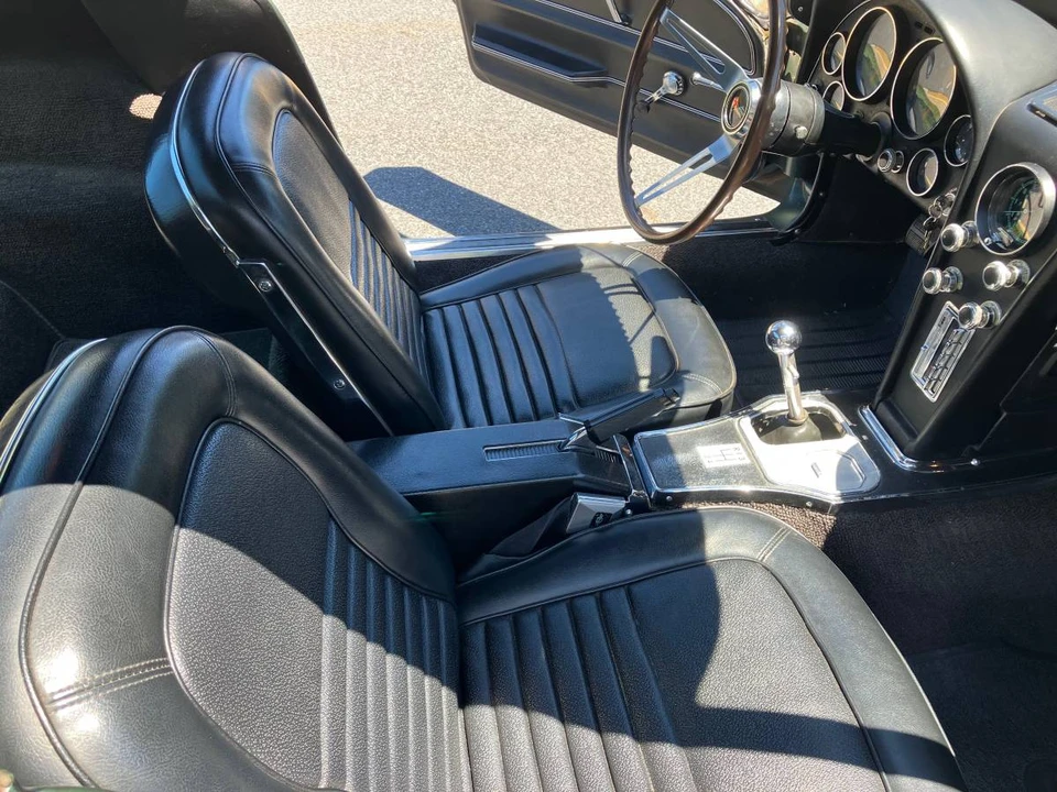 1967 Chevrolet Corvette C2 - Image 6 of 10