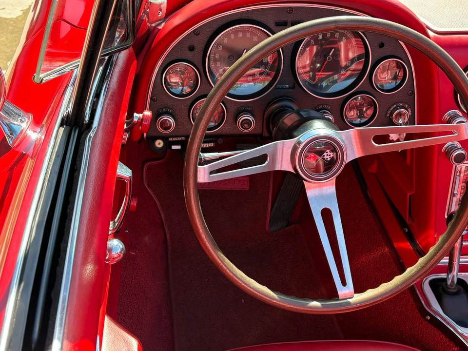 1967 Chevrolet Corvette C2 427 - Image 8 of 19