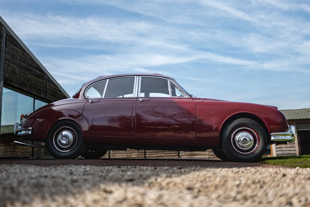 1967 Daimler SP250 - Image 11 of 30