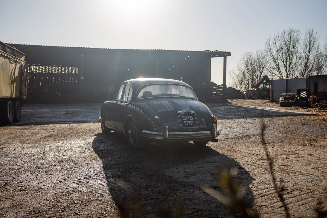 1966 Daimler - Image 17 of 30