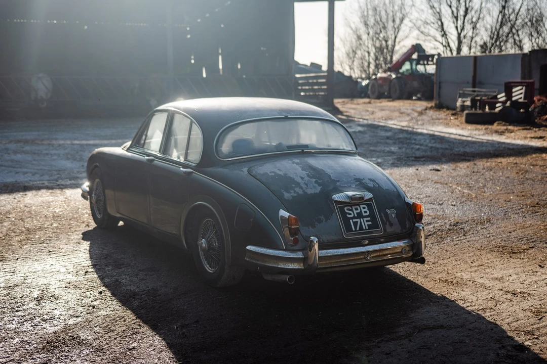 1966 Daimler - Image 15 of 30