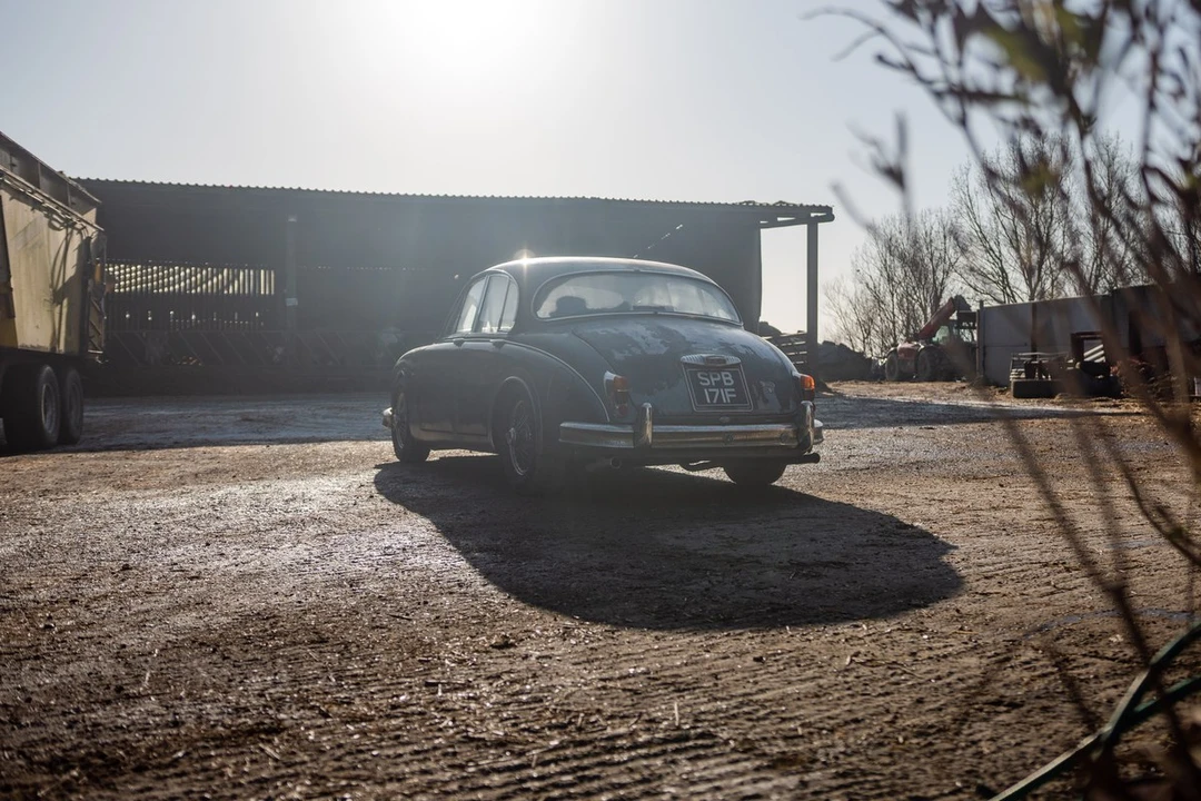 1966 Daimler - Image 18 of 30