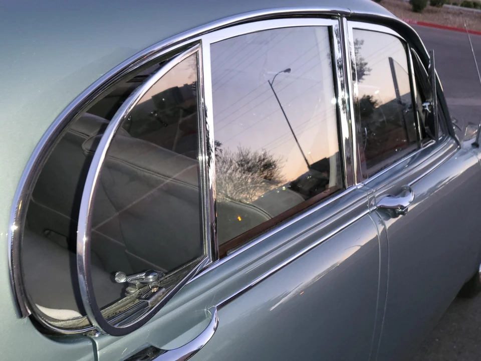 1967 Daimler - Image 24 of 31