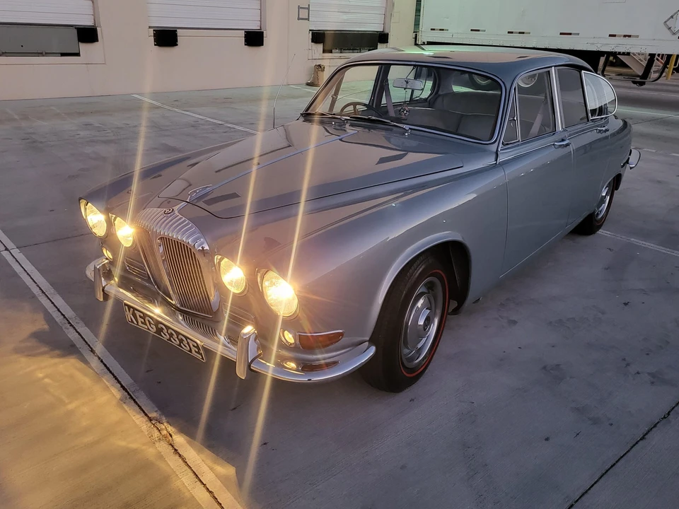 1967 Daimler - Image 13 of 31