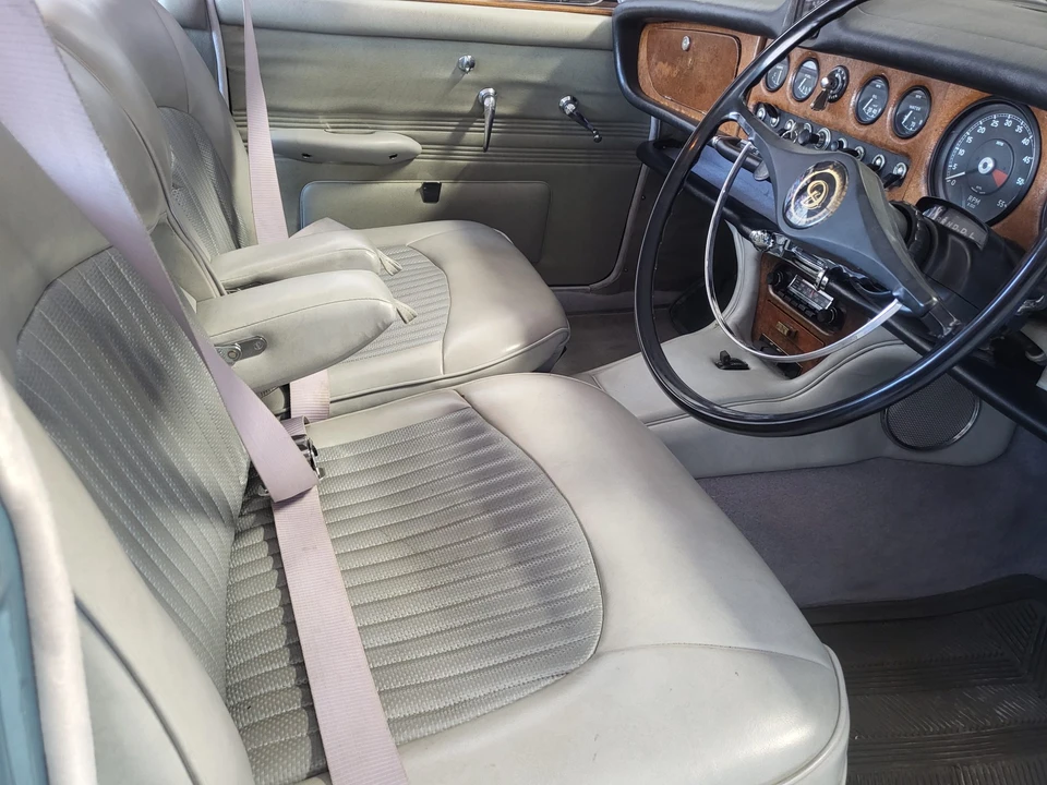 1967 Daimler - Image 28 of 31