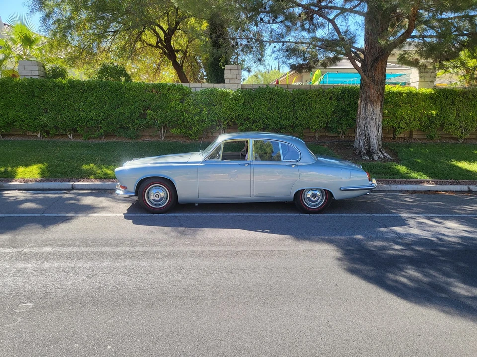 1967 Daimler - Image 3 of 31