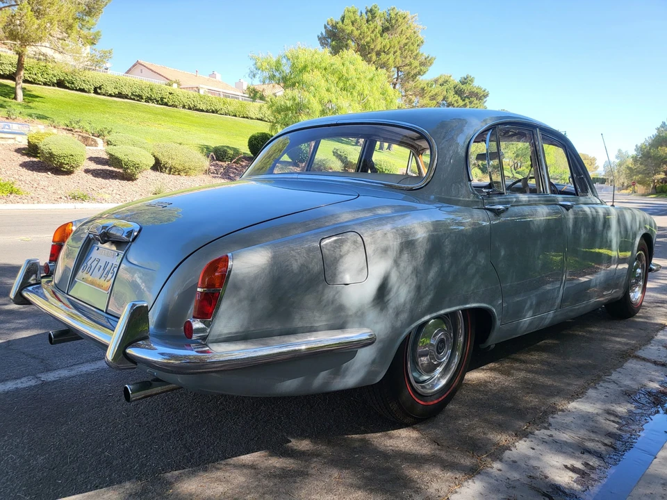 1967 Daimler - Image 8 of 31