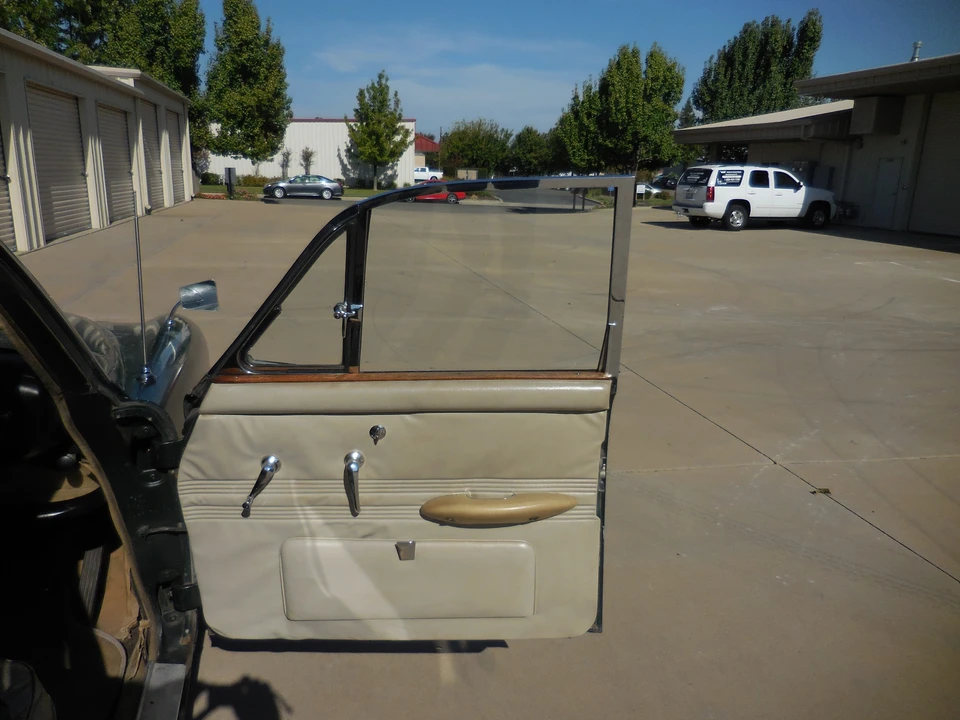 1967 Daimler - Image 24 of 31