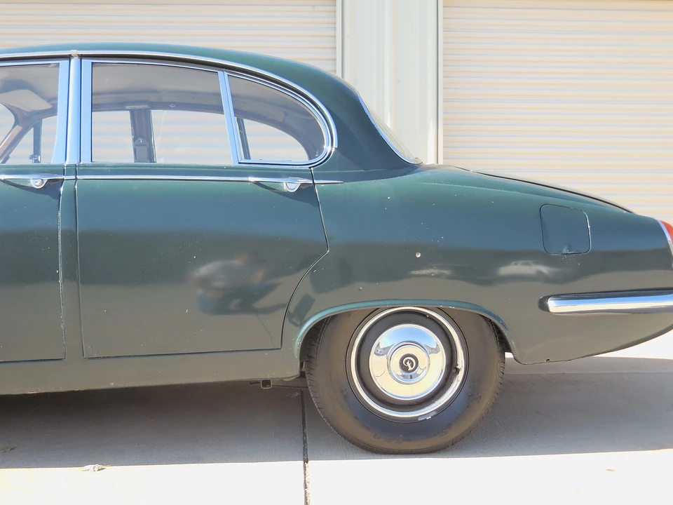 1967 Daimler - Image 6 of 31