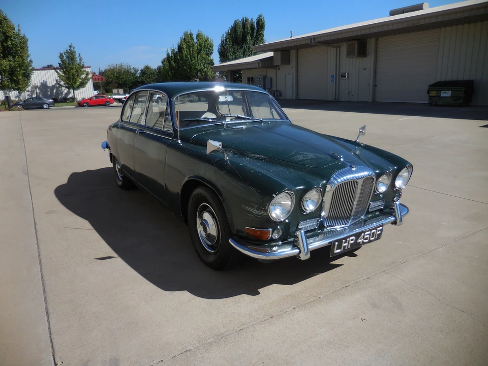 1967 Daimler - Image 2 of 31