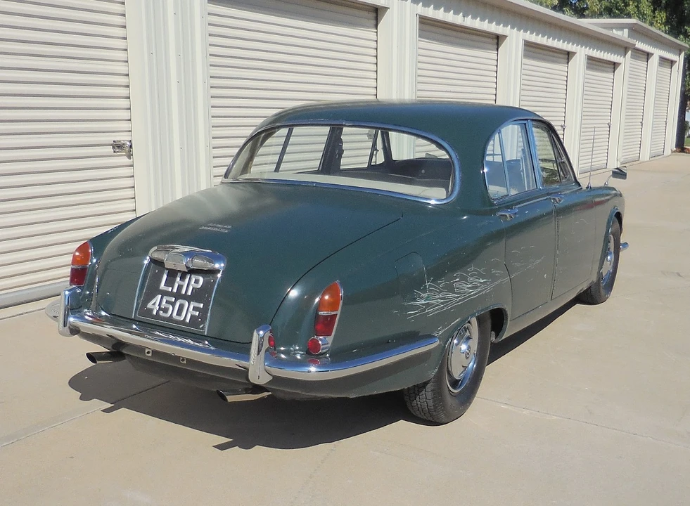 1967 Daimler - Image 3 of 31