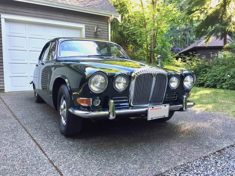 1967 Daimler - Image 2 of 31