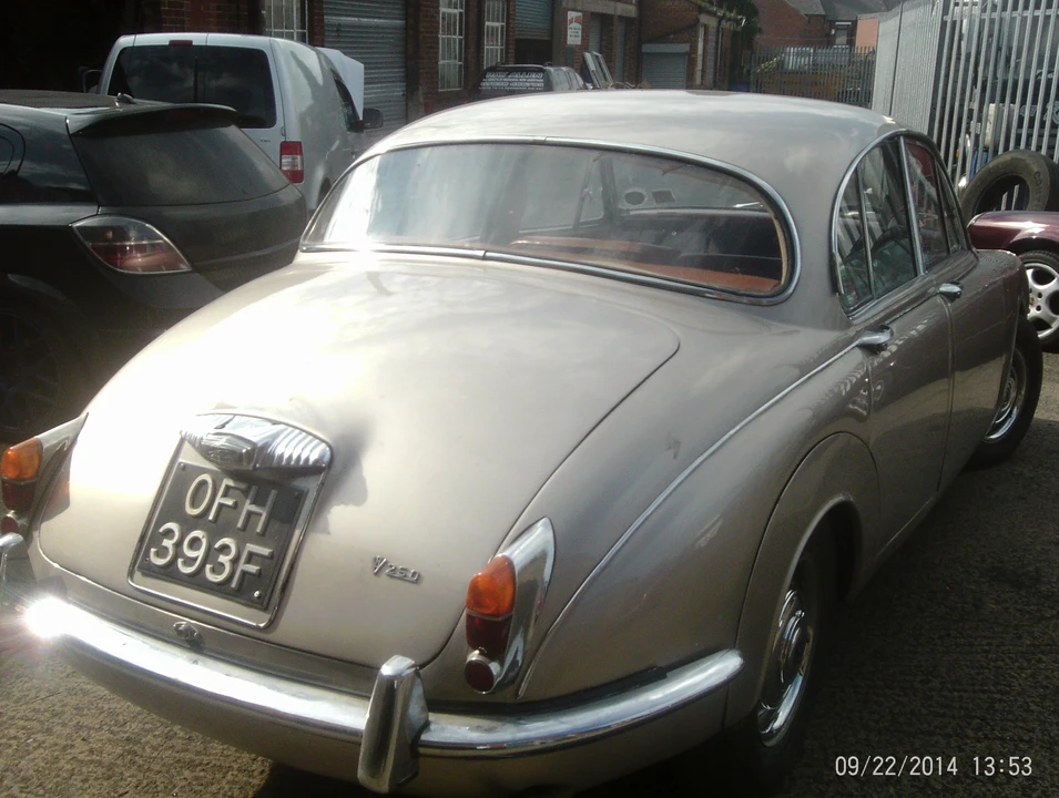 1967 Daimler - Image 5 of 5