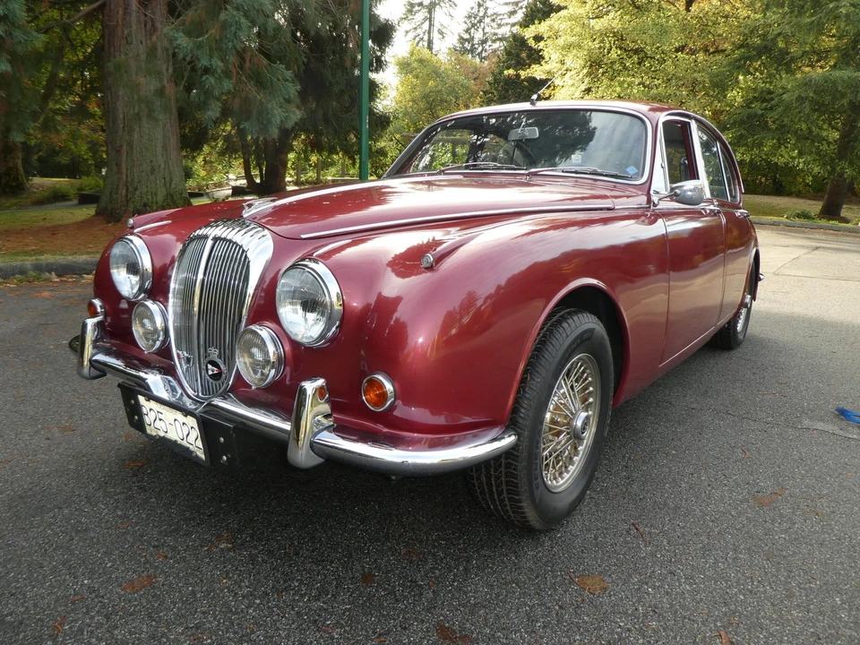 1967 Daimler - Image 2 of 31