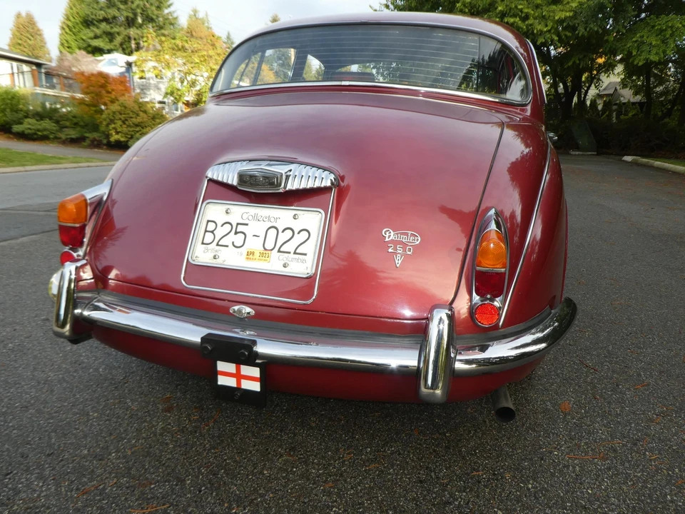 1967 Daimler - Image 11 of 31