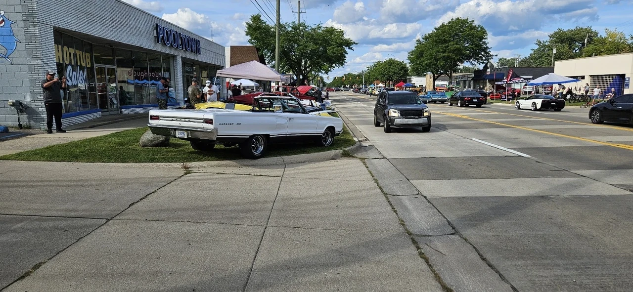 1967 Dodge 330 & 440 & 880 - Image 6 of 21
