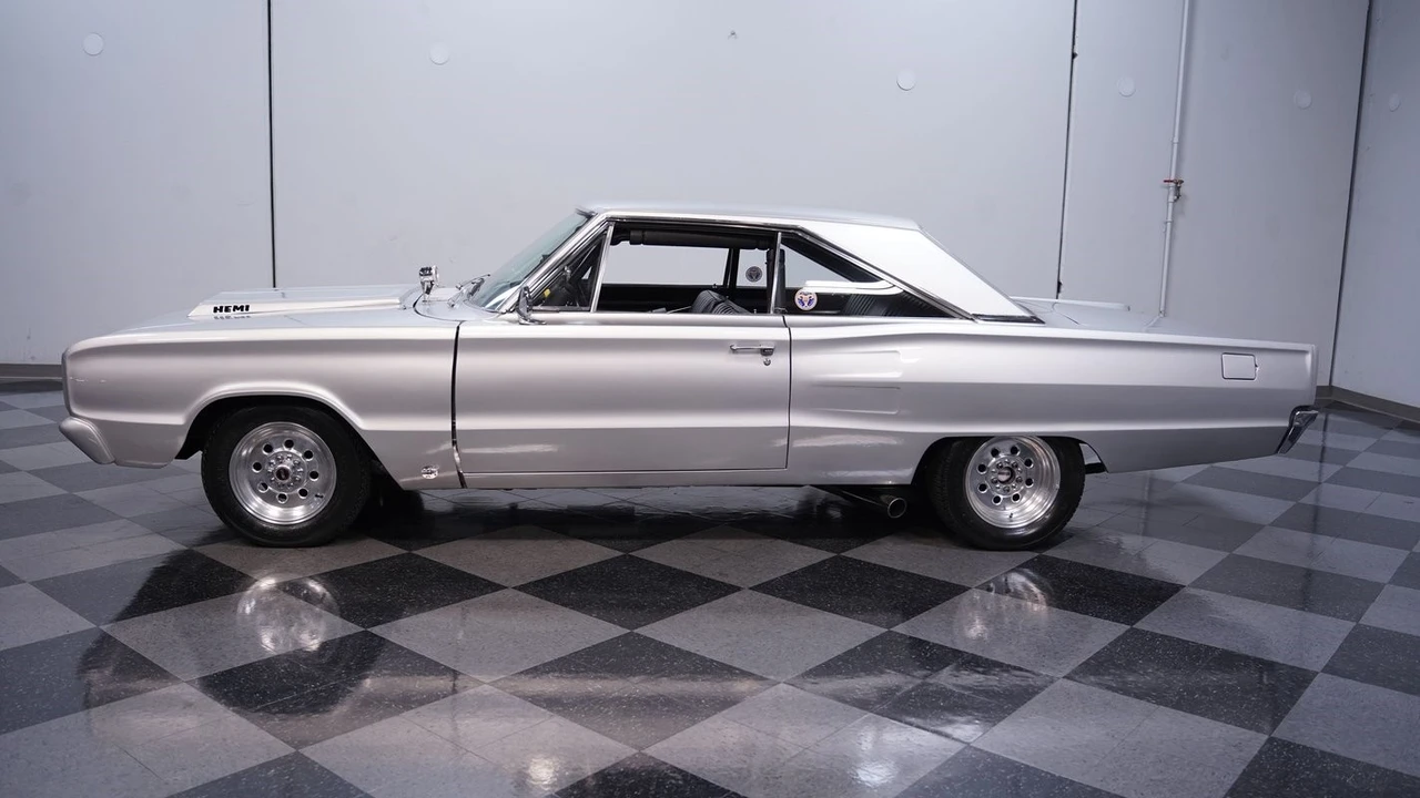 1967 Dodge Coronet 4th Gen - Image 3 of 21