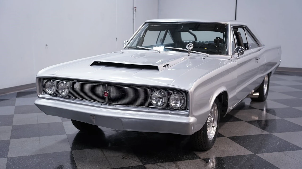 1967 Dodge Coronet 4th Gen - Image 18 of 21