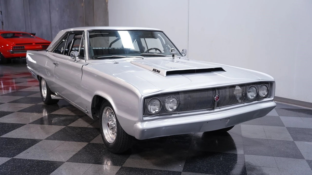 1967 Dodge Coronet 4th Gen - Image 16 of 21