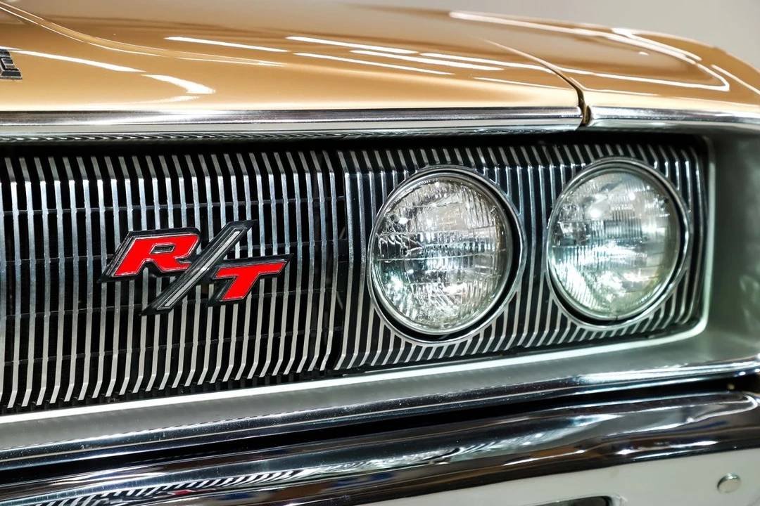 1967 Dodge Coronet - Image 12 of 31