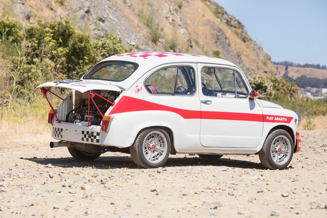 1967 Fiat 850 - Image 17 of 31