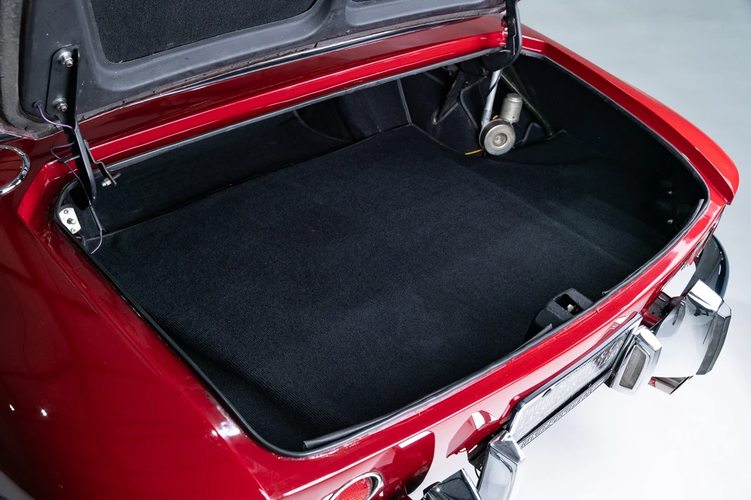 1967 Ferrari 330 GTC & GTS - Image 15 of 21