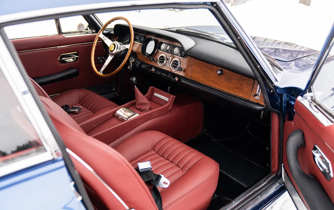 1967 Ferrari 330 GT 2+2 - Image 25 of 31