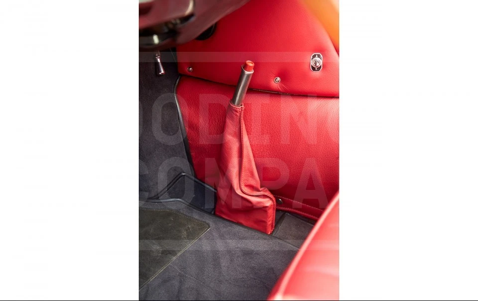 1967 Ferrari 330 GT 2+2 - Image 11 of 19