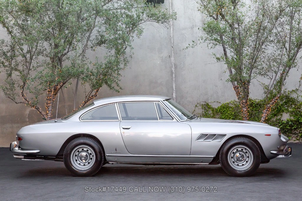 1967 Ferrari 330 GT 2+2 - Image 4 of 12