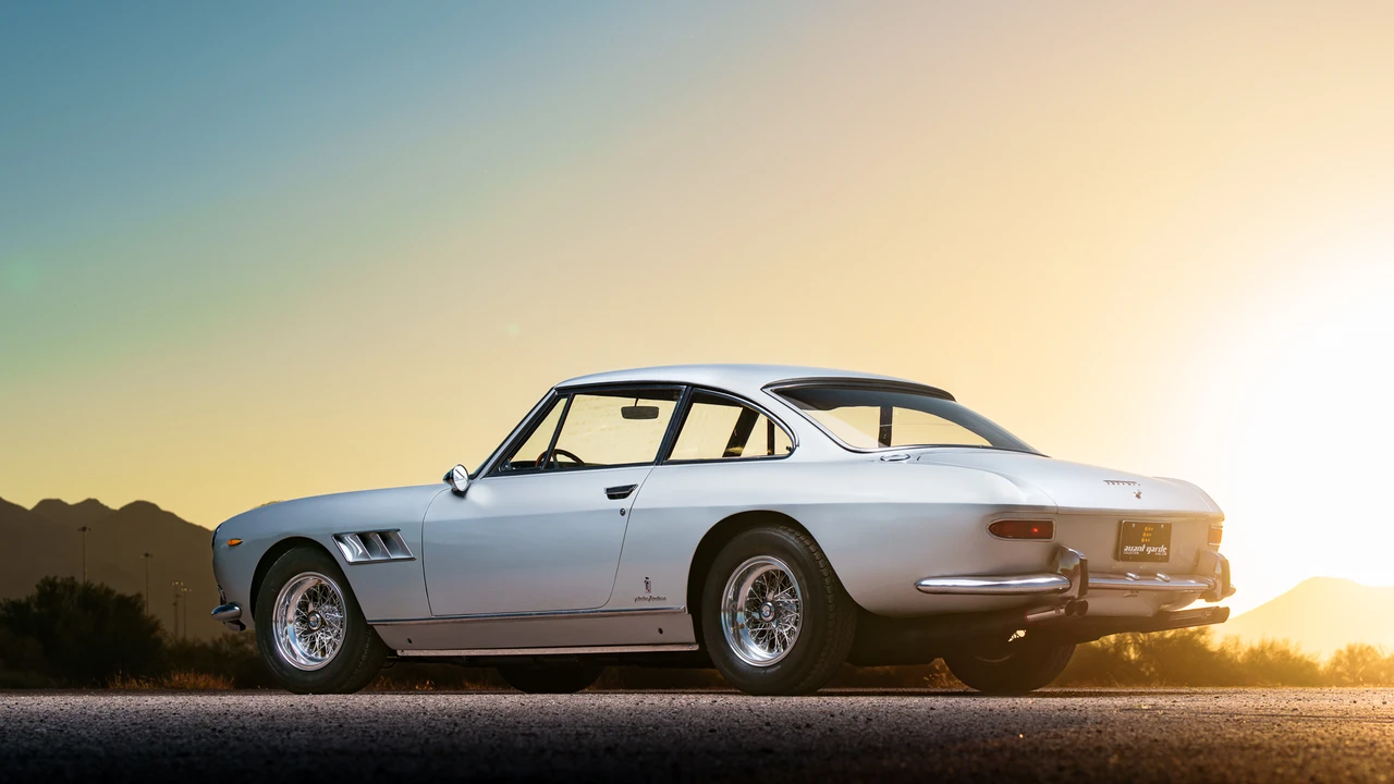 1967 Ferrari 330 GT 2+2 - Image 10 of 31