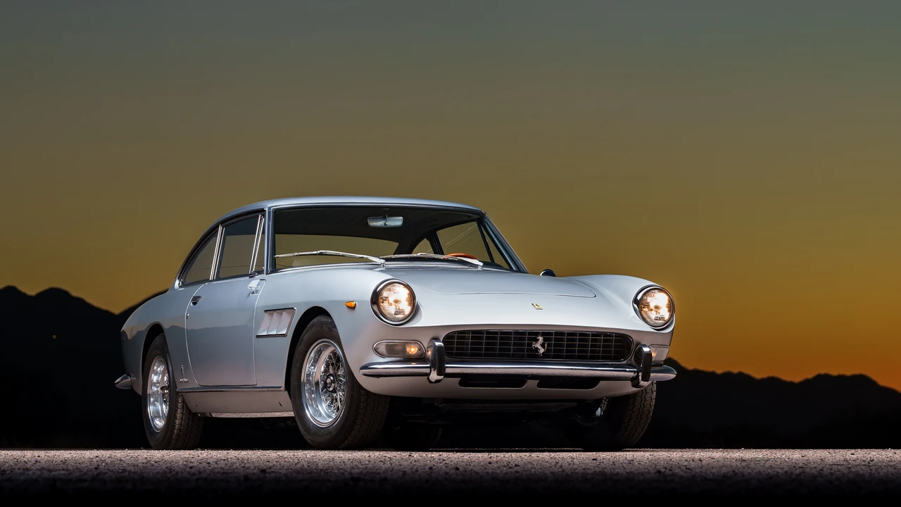 1967 Ferrari 330 GT 2+2 - Image 26 of 31