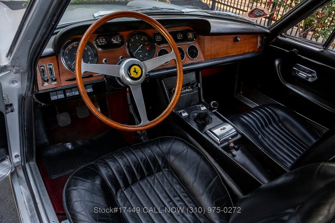 1967 Ferrari 330 GT 2+2 - Image 19 of 31