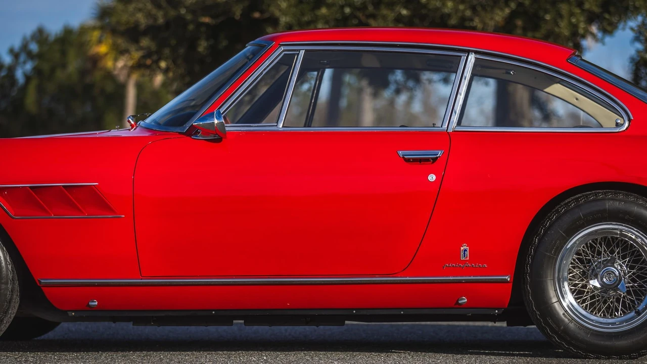 1967 Ferrari 330 GT 2+2 - Image 23 of 31