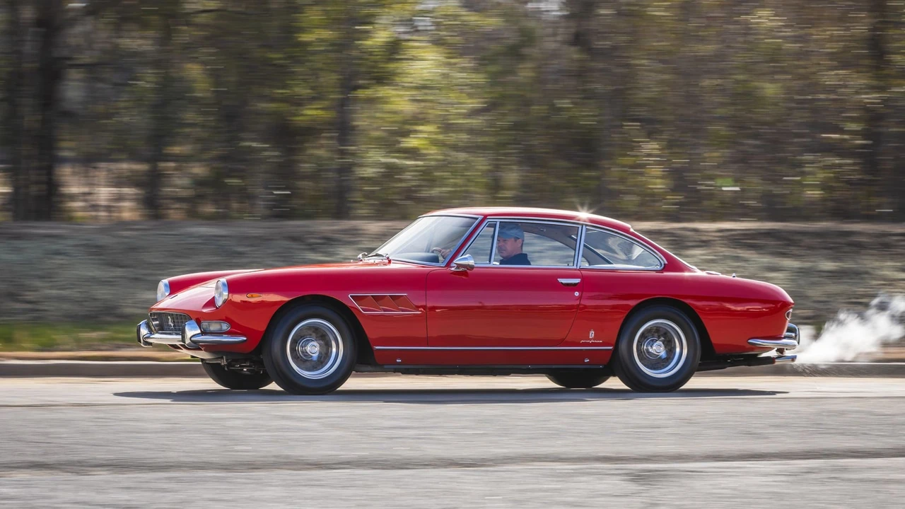 1967 Ferrari 330 GT 2+2 - Image 16 of 31