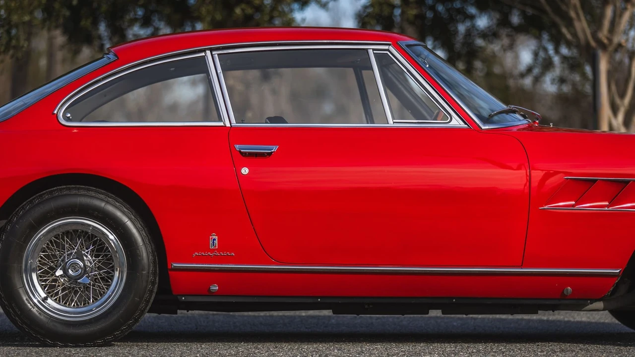 1967 Ferrari 330 GT 2+2 - Image 24 of 31