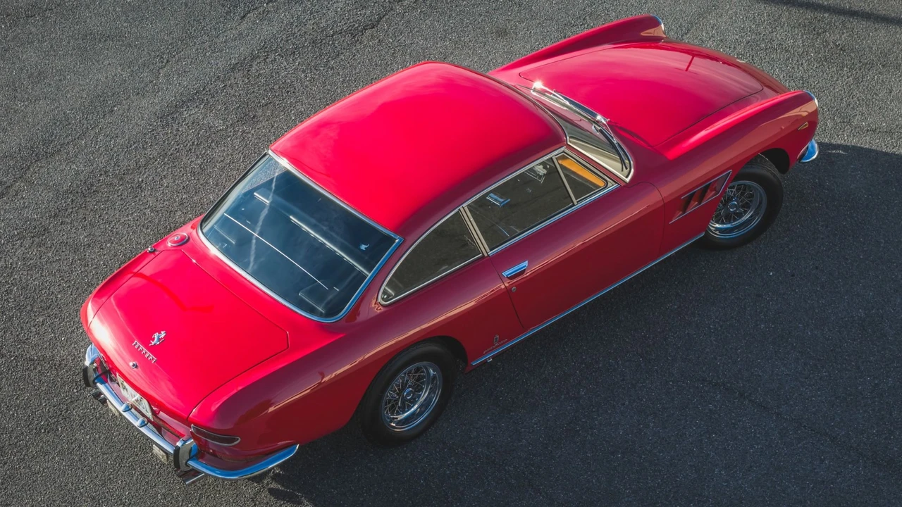1967 Ferrari 330 GT 2+2 - Image 17 of 31