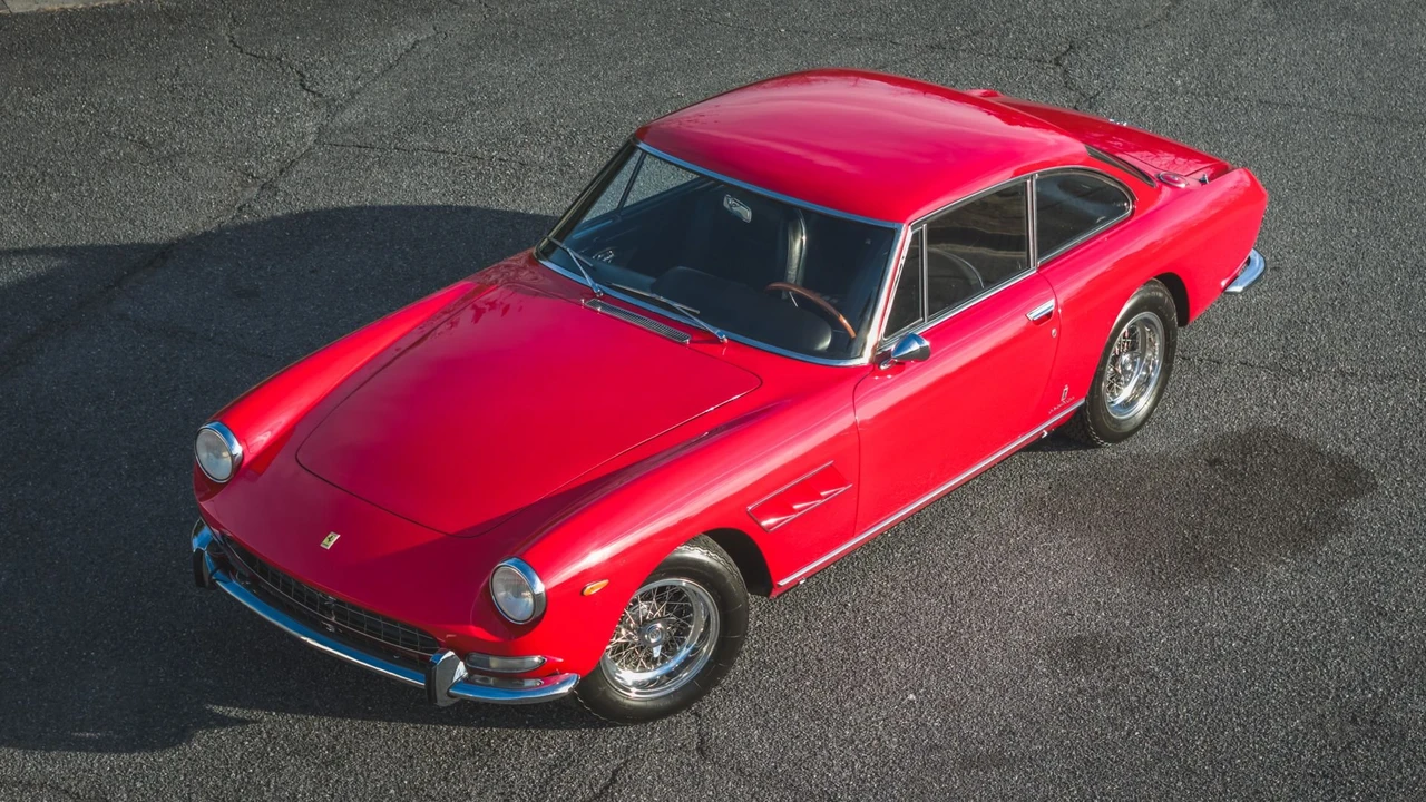 1967 Ferrari 330 GT 2+2 - Image 15 of 31