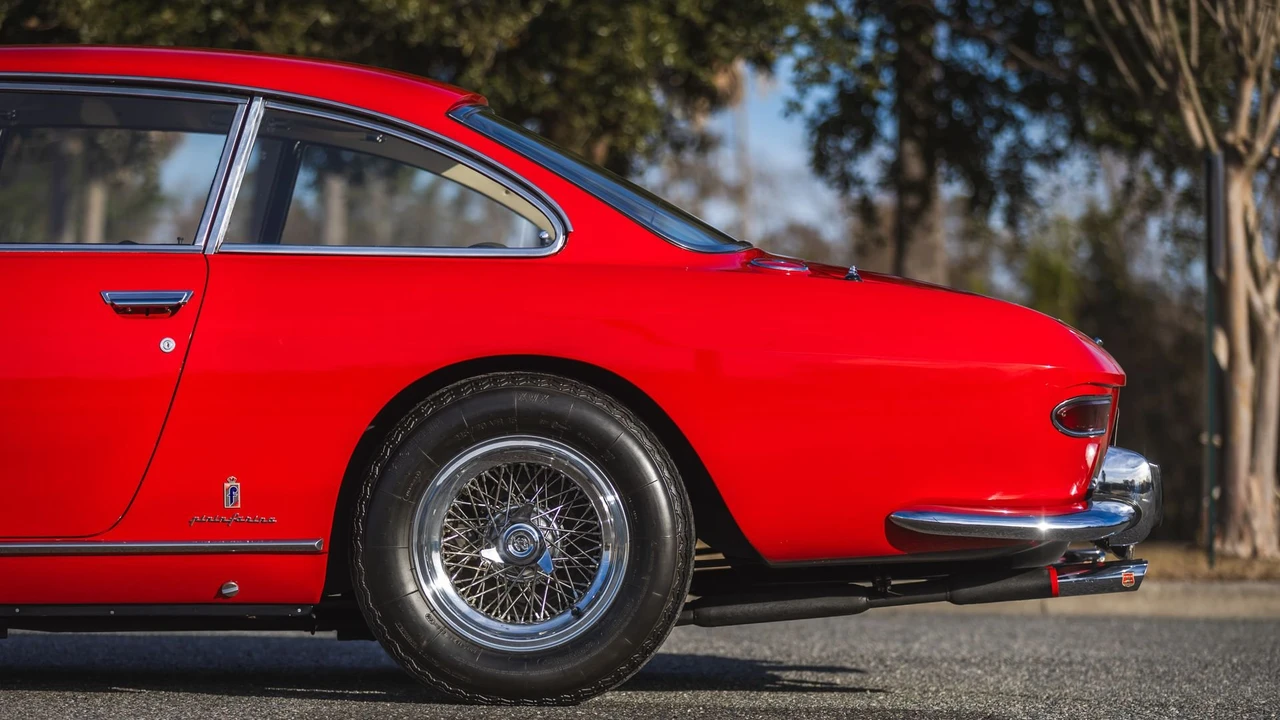 1967 Ferrari 330 GT 2+2 - Image 22 of 31