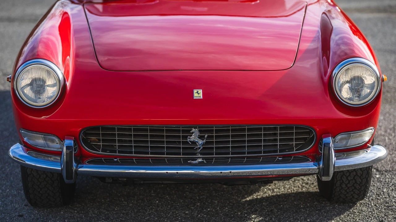 1967 Ferrari 330 GT 2+2 - Image 27 of 31