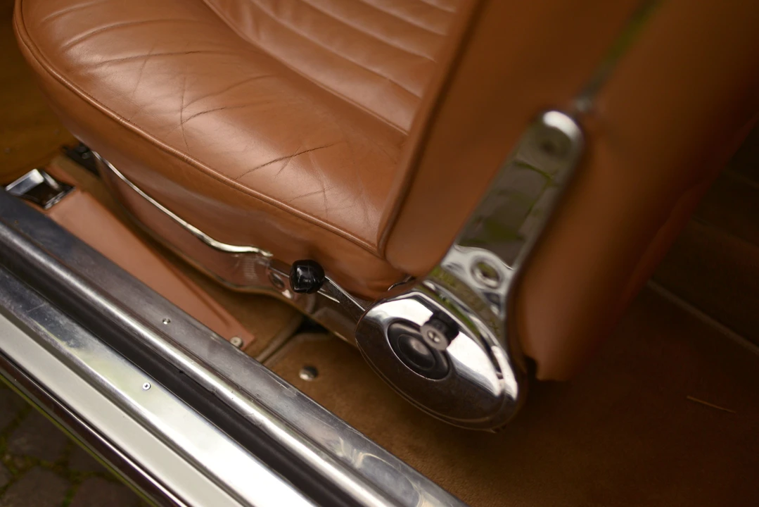 1967 Ferrari 330 GT 2+2 - Image 13 of 31