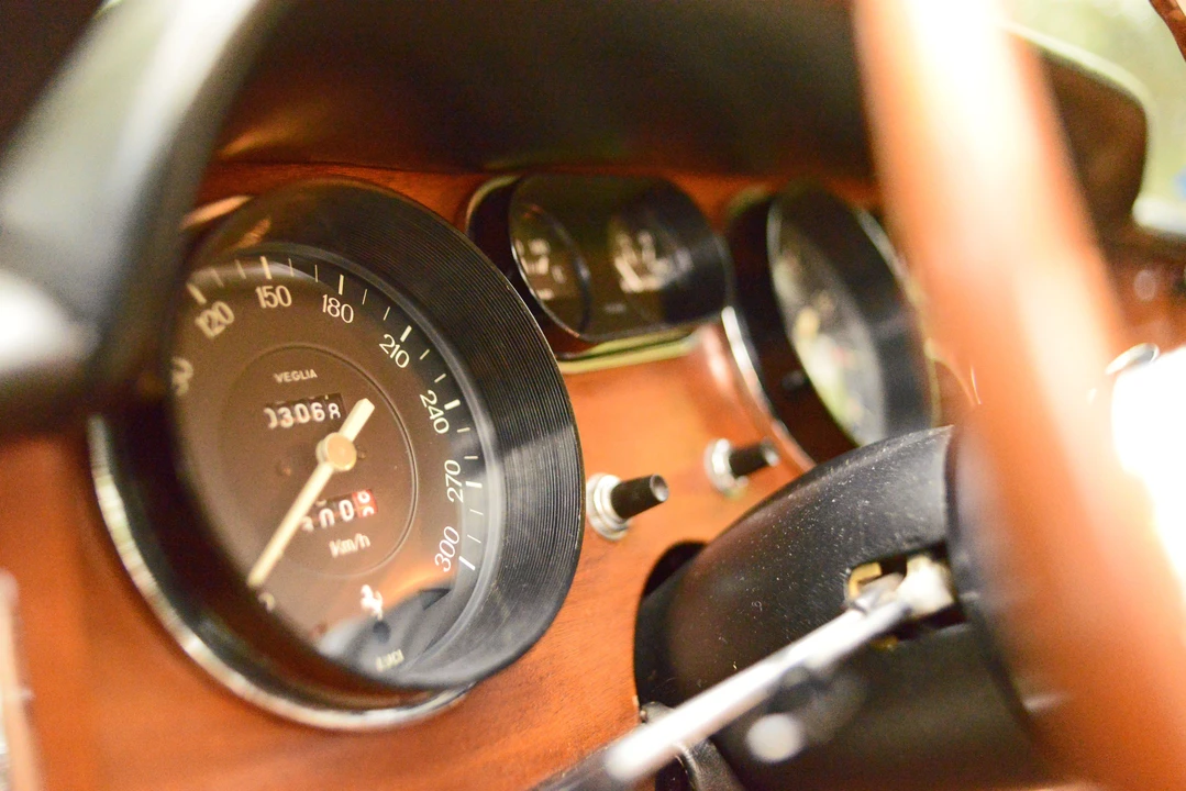 1967 Ferrari 330 GT 2+2 - Image 11 of 31