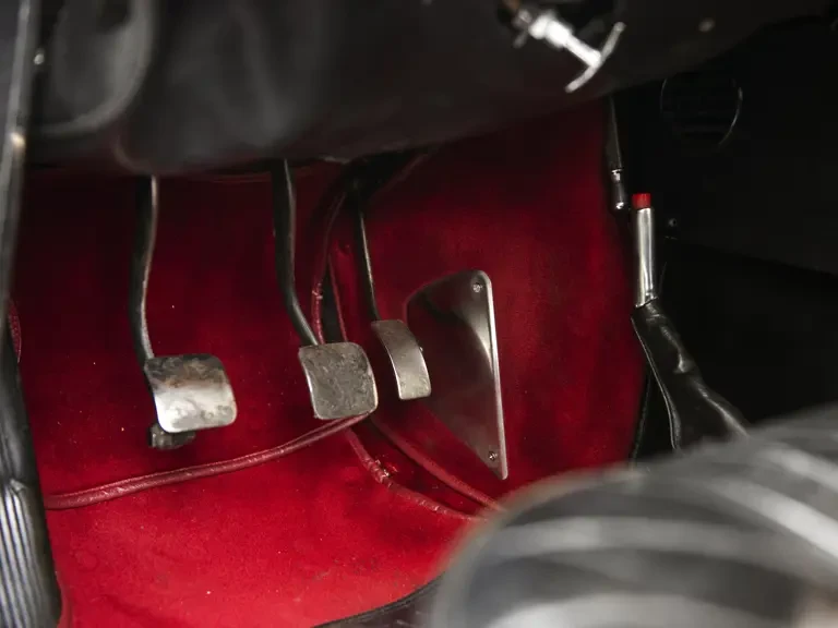 1967 Ferrari 330 GT 2+2 - Image 15 of 31