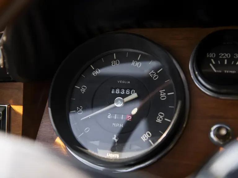 1967 Ferrari 330 GT 2+2 - Image 13 of 31