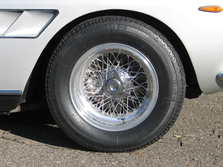1967 Ferrari 330 GT 2+2 - Image 7 of 13