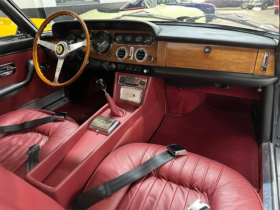 1967 Ferrari 330 GT 2+2 - Image 23 of 31