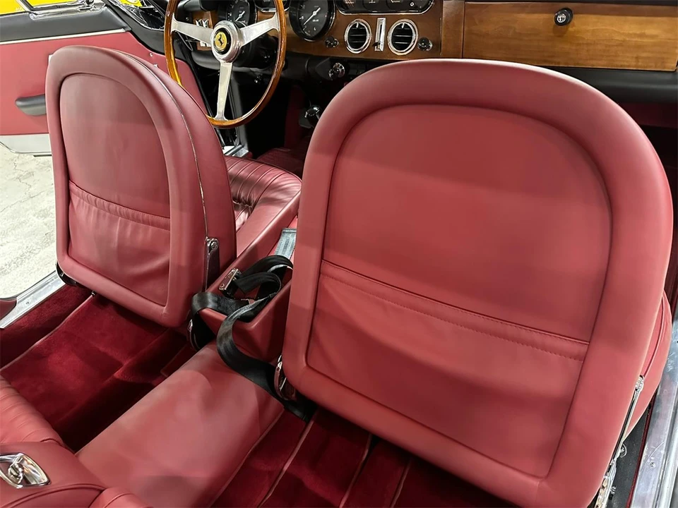 1967 Ferrari 330 GT 2+2 - Image 31 of 31